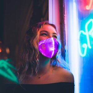 Sort ansigtsmaske med lys