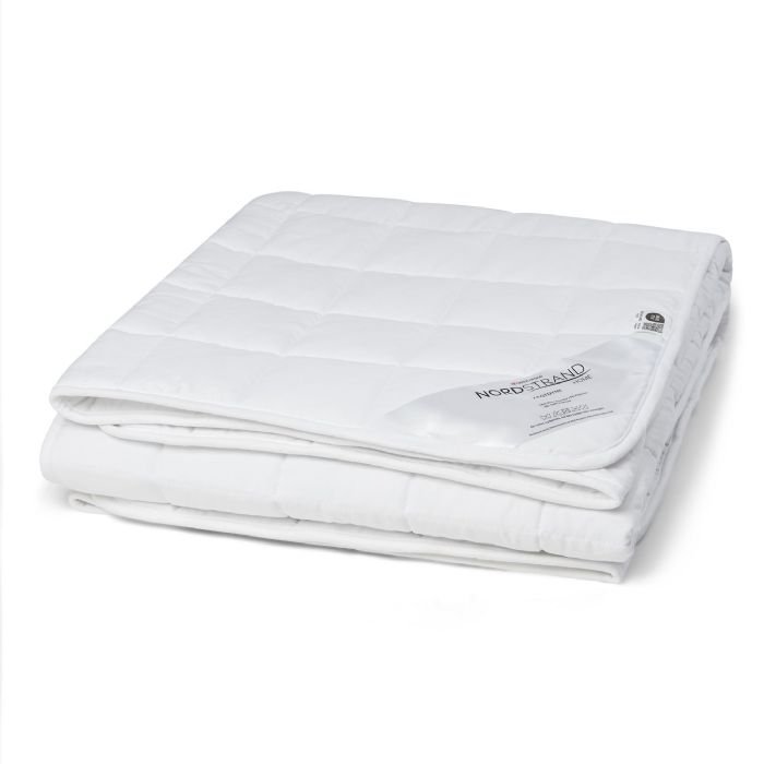 Tyngdedyne 140x220 cm - 6,6 kg vægtdyne med glasperler - Dyne med vægt - Nordstrand Home kugledyne